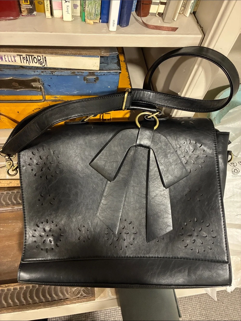 Ecosusi Black Lattice Leather Shoulder Bag With Bow Accent NWOT Padded Handbag